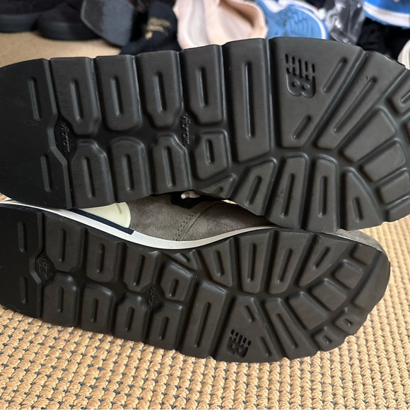 New Balance Sneakers - Picture 3 of 4
